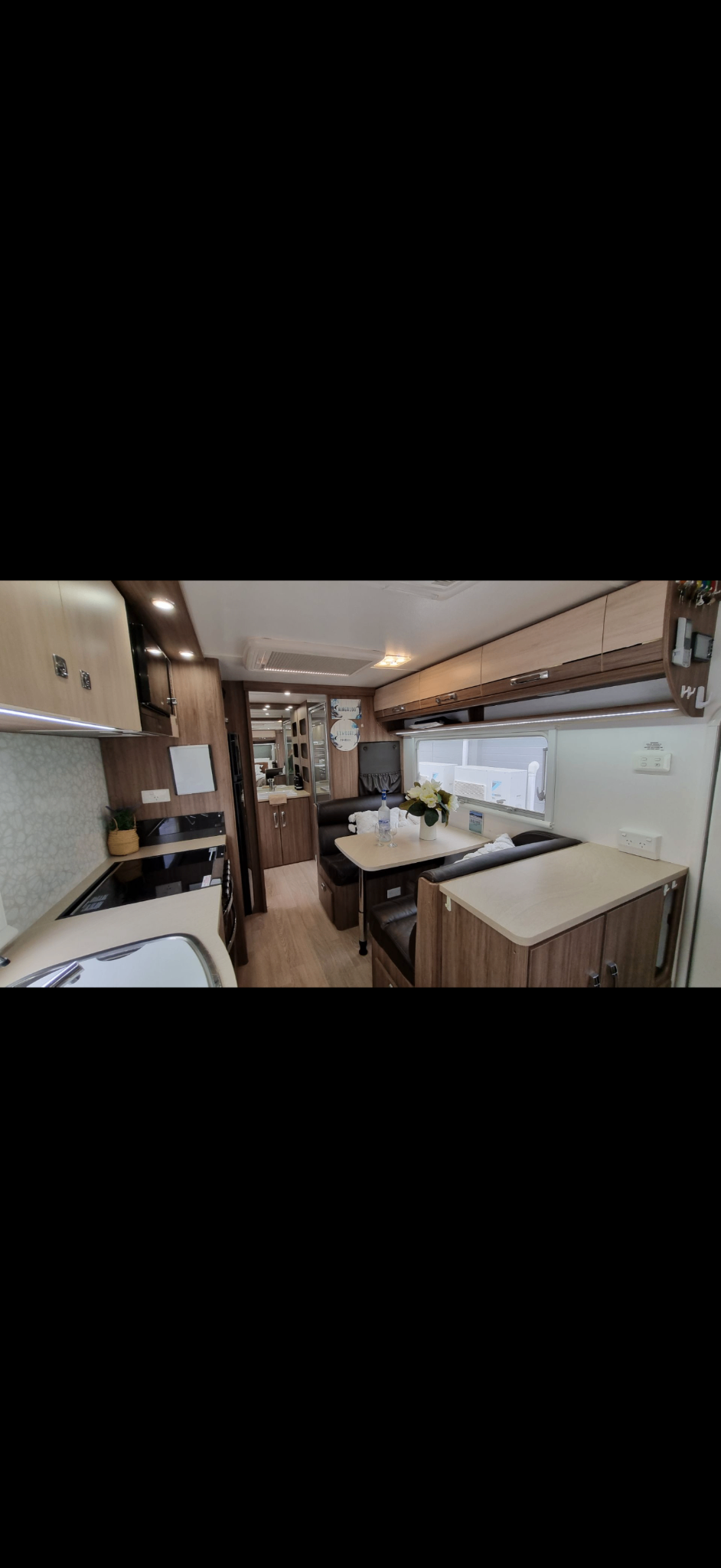 Jayco Silverline 21.65-3 Outback floor plan 1