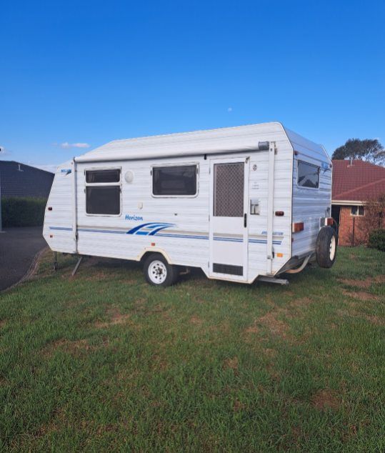 2003 Millard Caravans Horizon