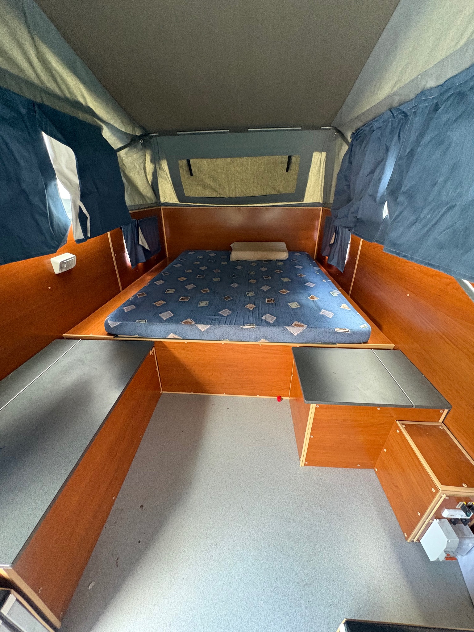 Cub Campers Space Camper / Spacematic floor plan 1